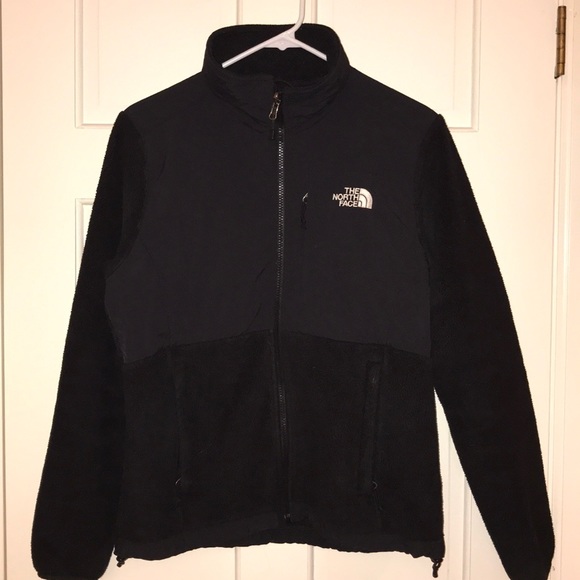 The North Face Jackets & Blazers - ⭐️ The North Face Women’s Denali Fleece Jacket 😂